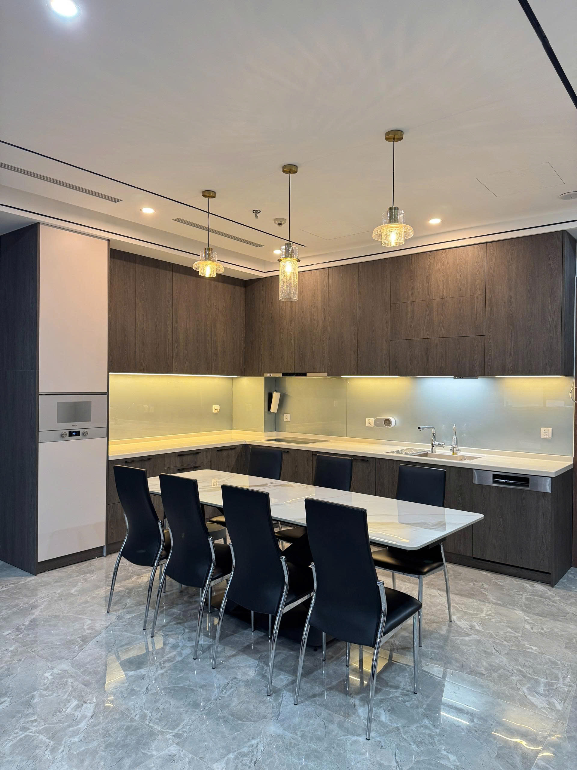 Hệ tủ bếp thông minh- Giải pháp tối ưu cho không gian sống hiện đại 4 Hệ tủ bếp thông minh- Giải pháp tối ưu cho không gian sống hiện đại - Hình ảnh 4