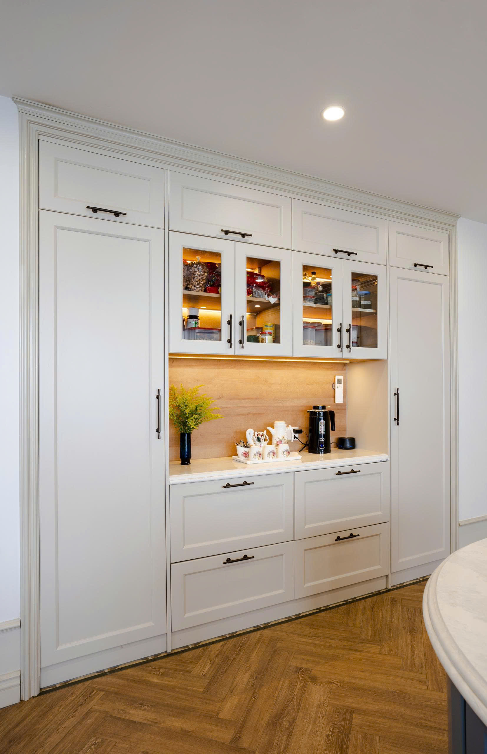 Hệ tủ bếp thông minh- Giải pháp tối ưu cho không gian sống hiện đại 8 Hệ tủ bếp thông minh- Giải pháp tối ưu cho không gian sống hiện đại - Hình ảnh 8