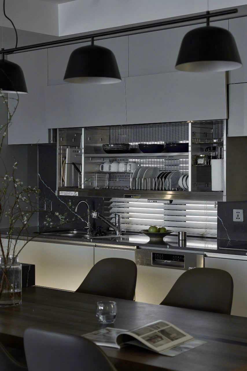 Hệ tủ bếp thông minh- Giải pháp tối ưu cho không gian sống hiện đại 9 Hệ tủ bếp thông minh- Giải pháp tối ưu cho không gian sống hiện đại - Hình ảnh 9