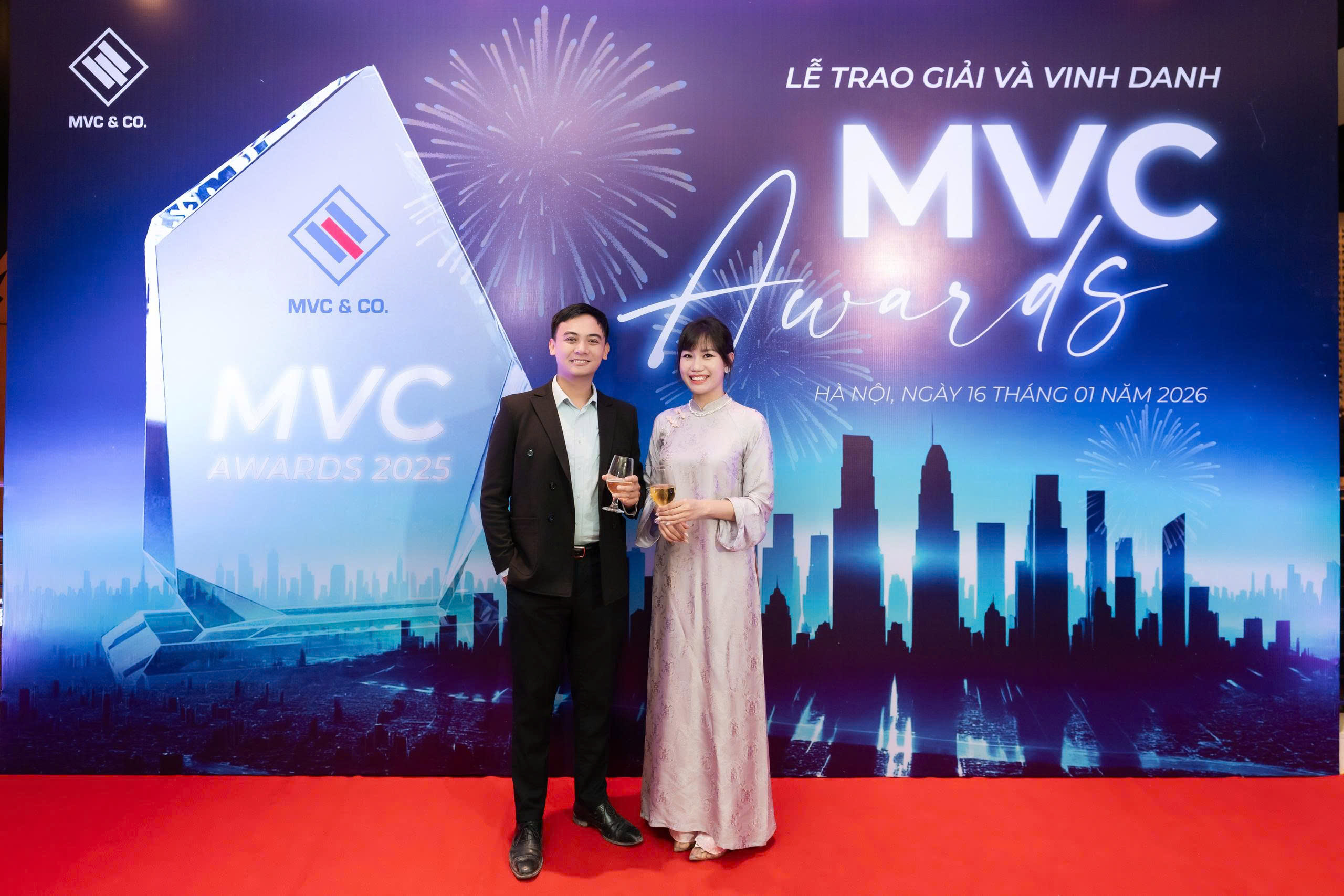 VIETLONG HOUSE & GIẢI THƯỞNG VINH DANH TẠI MVC AWARDS 2 z7453148714682 89505e03727c9b5b696ca4b5de0c7ff7